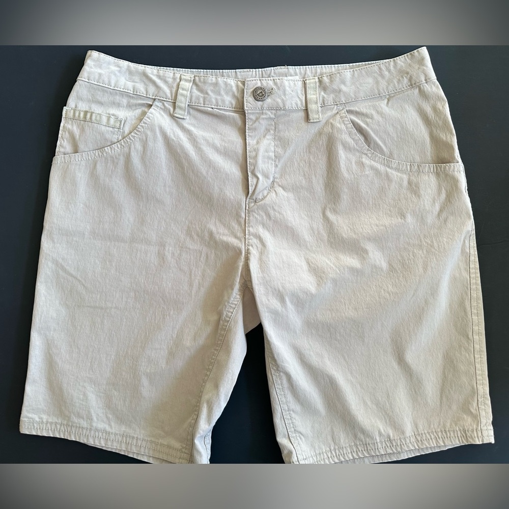 MOUNTAIN KHAKIS womens 10 Teton Crest SHORTS Mid Rise Classic Fit 8.5” Inseam